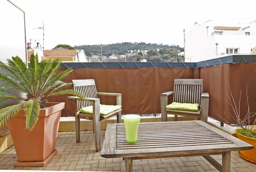 Appartement 6 Personnes Avec Terrasse Le Port Νίκαια Δωμάτιο φωτογραφία