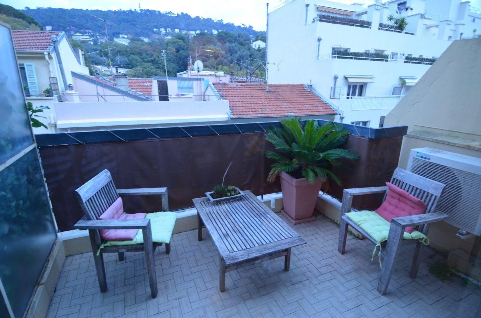 Appartement 6 Personnes Avec Terrasse Le Port Νίκαια Εξωτερικό φωτογραφία