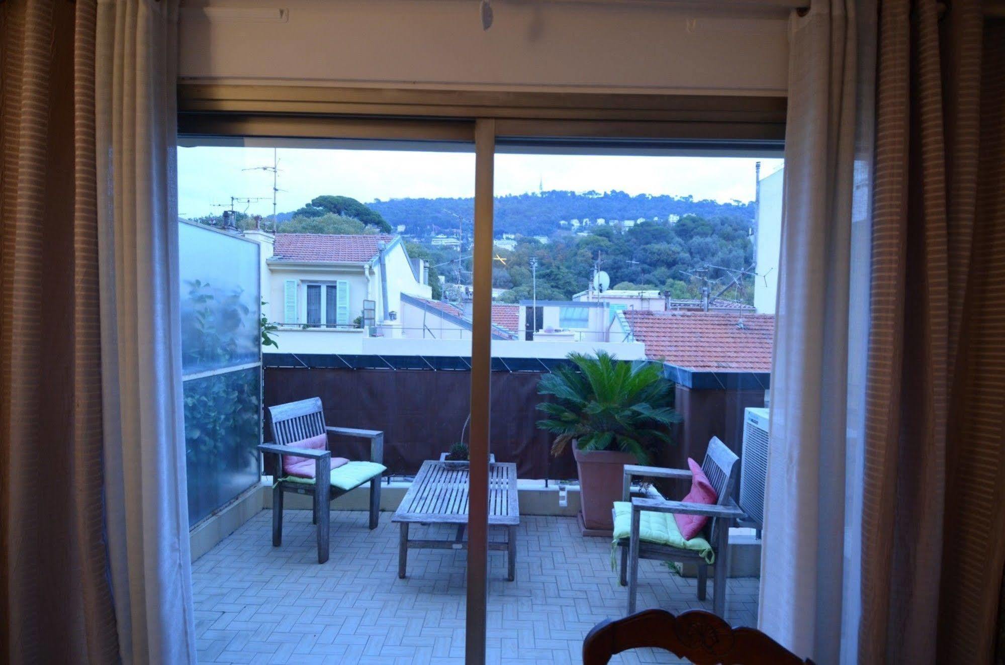 Appartement 6 Personnes Avec Terrasse Le Port Νίκαια Εξωτερικό φωτογραφία