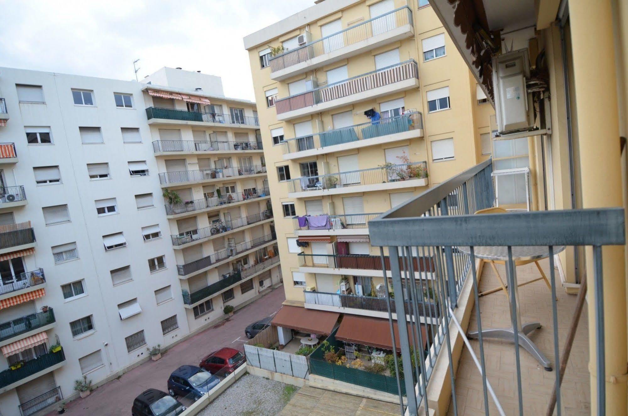 Appartement 6 Personnes Avec Terrasse Le Port Νίκαια Εξωτερικό φωτογραφία